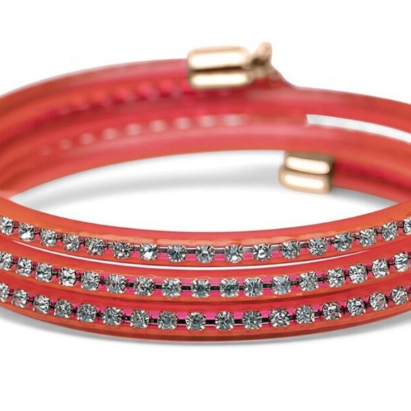 Marc Jacobs Jewelry - NWT Marc Jacob’s Pink and Gold Crystal Wrap Bracelet